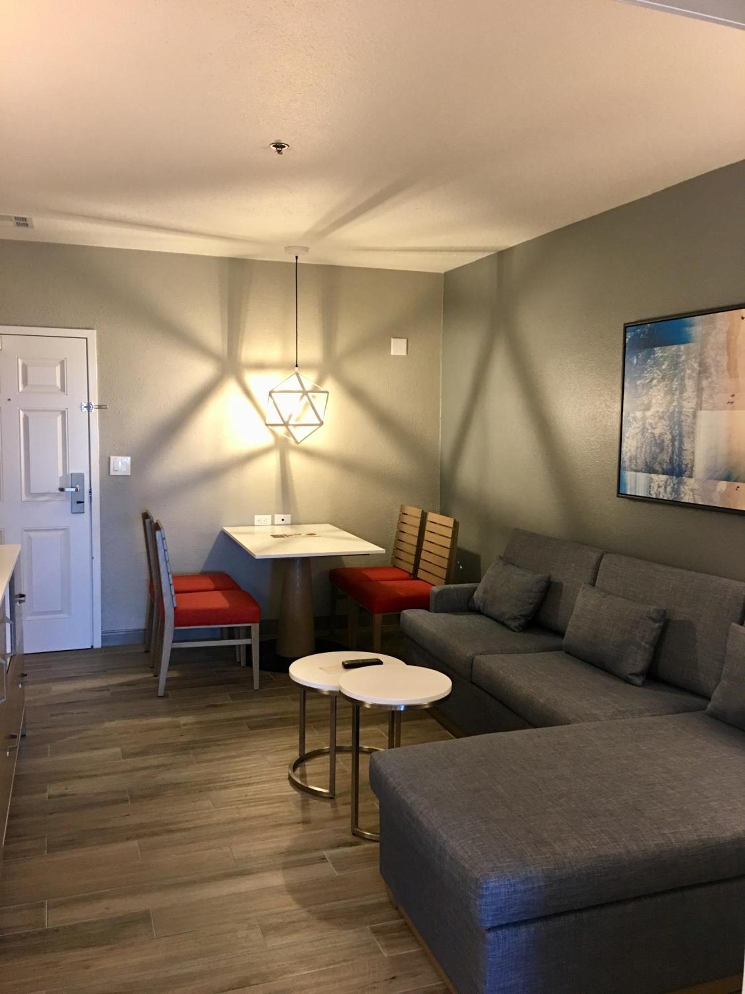 Doubletree Suites By Hilton Melbourne Beach Oceanfront Exterior foto