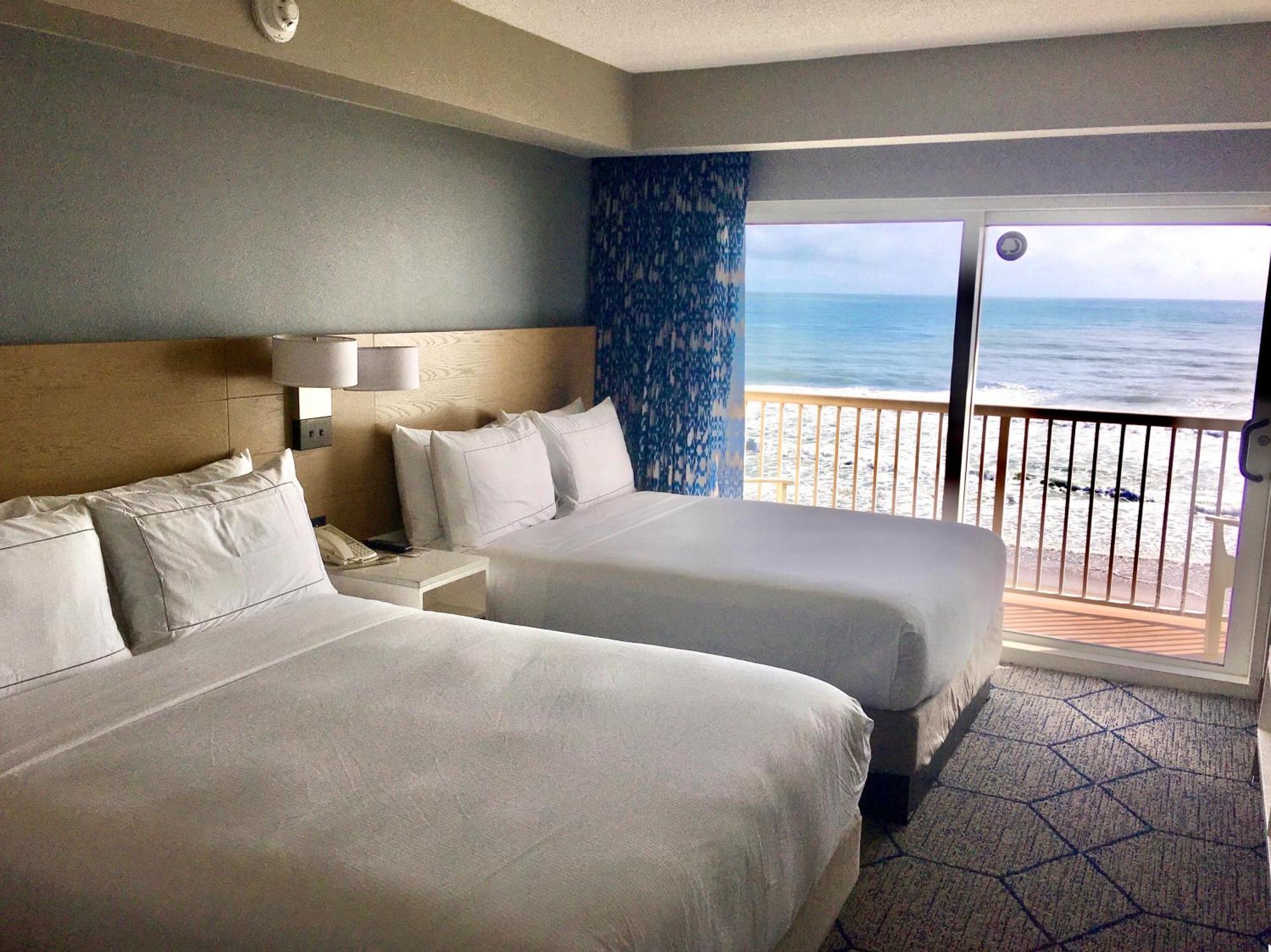 Doubletree Suites By Hilton Melbourne Beach Oceanfront Exterior foto