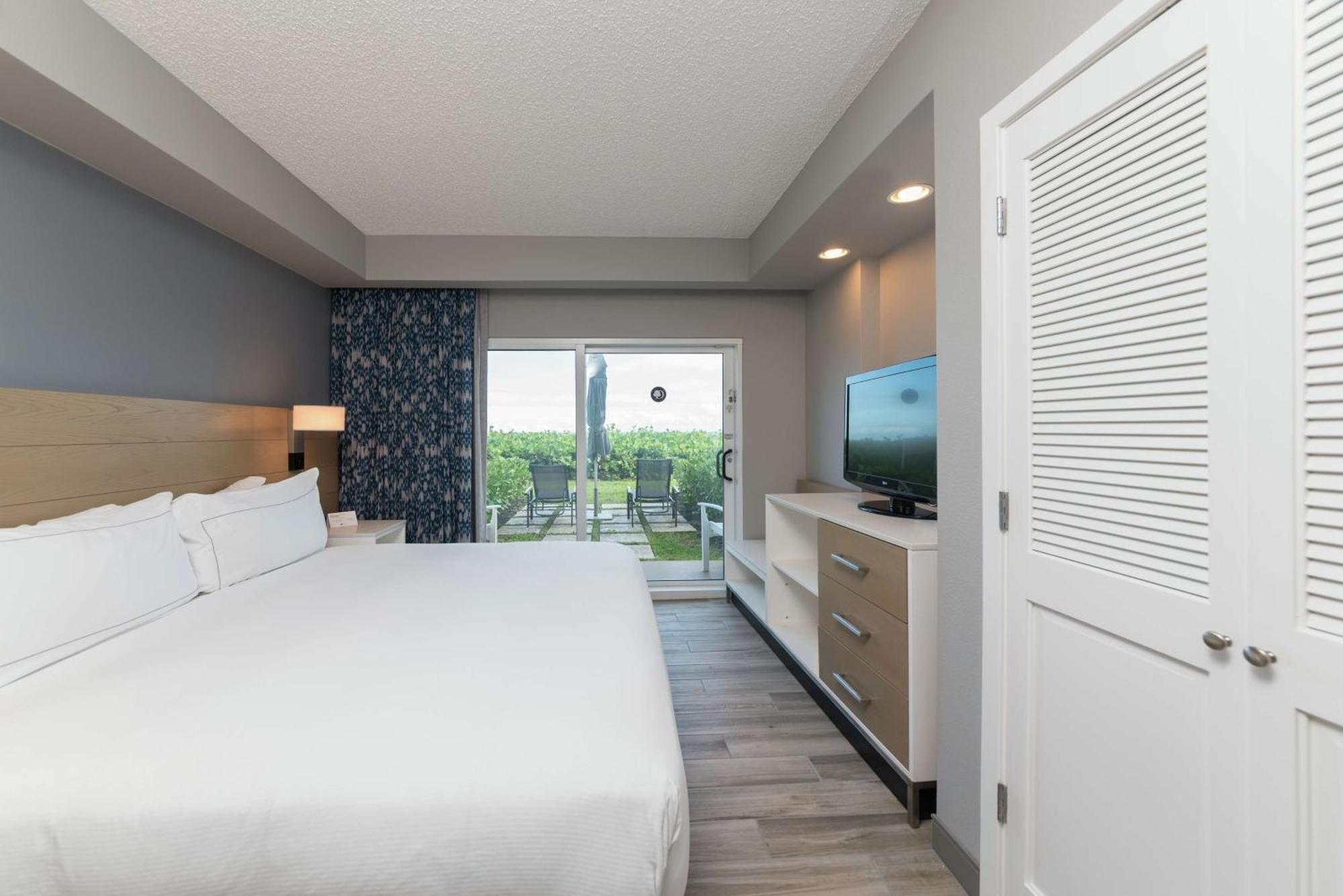 Doubletree Suites By Hilton Melbourne Beach Oceanfront Exterior foto